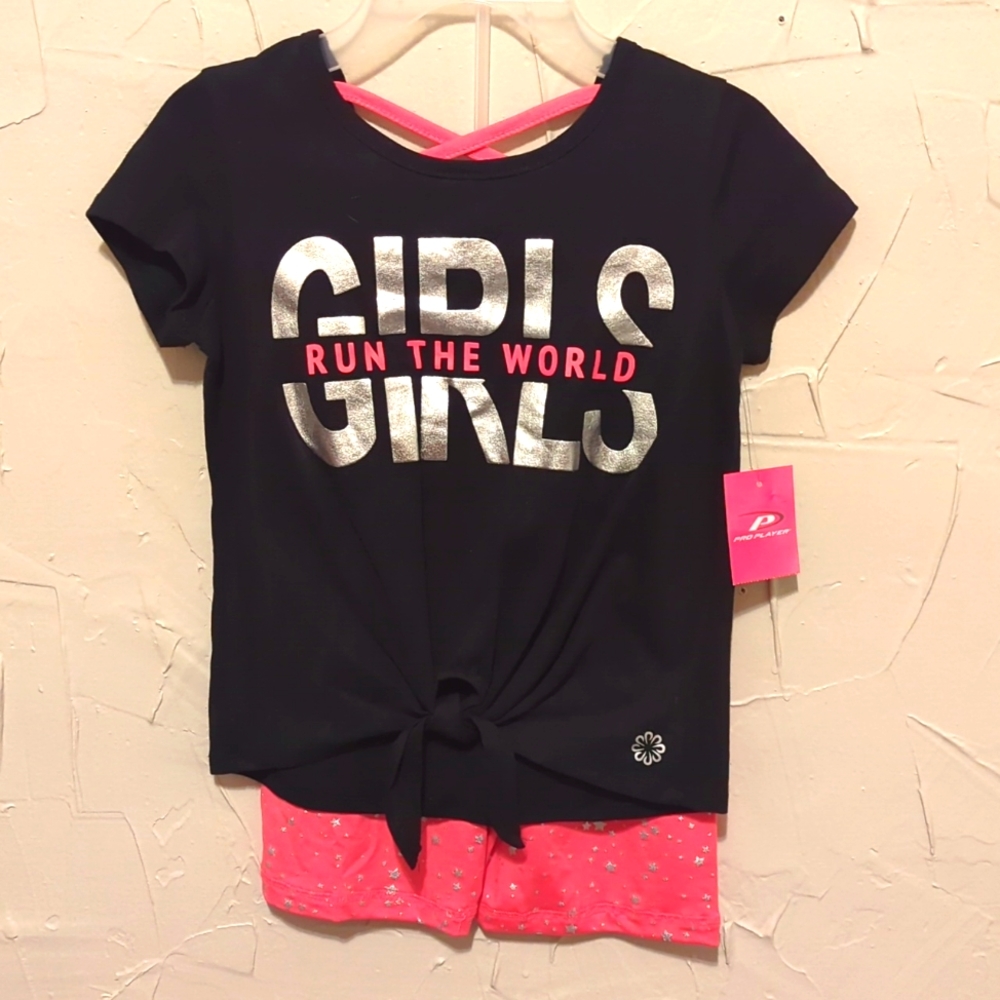 Girls Run the World Short Set
